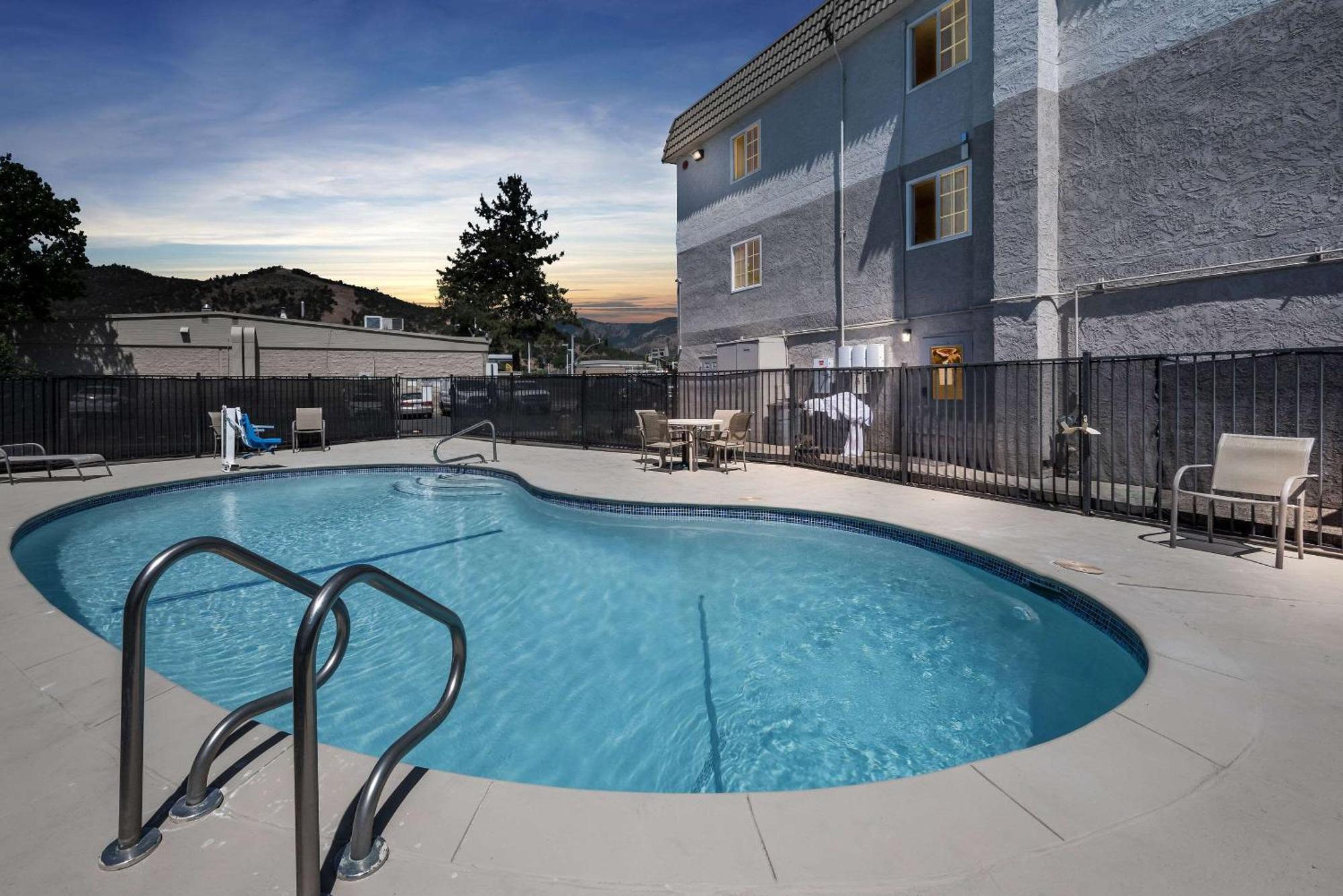 Comfort Inn Yreka I-5 Exterior photo
